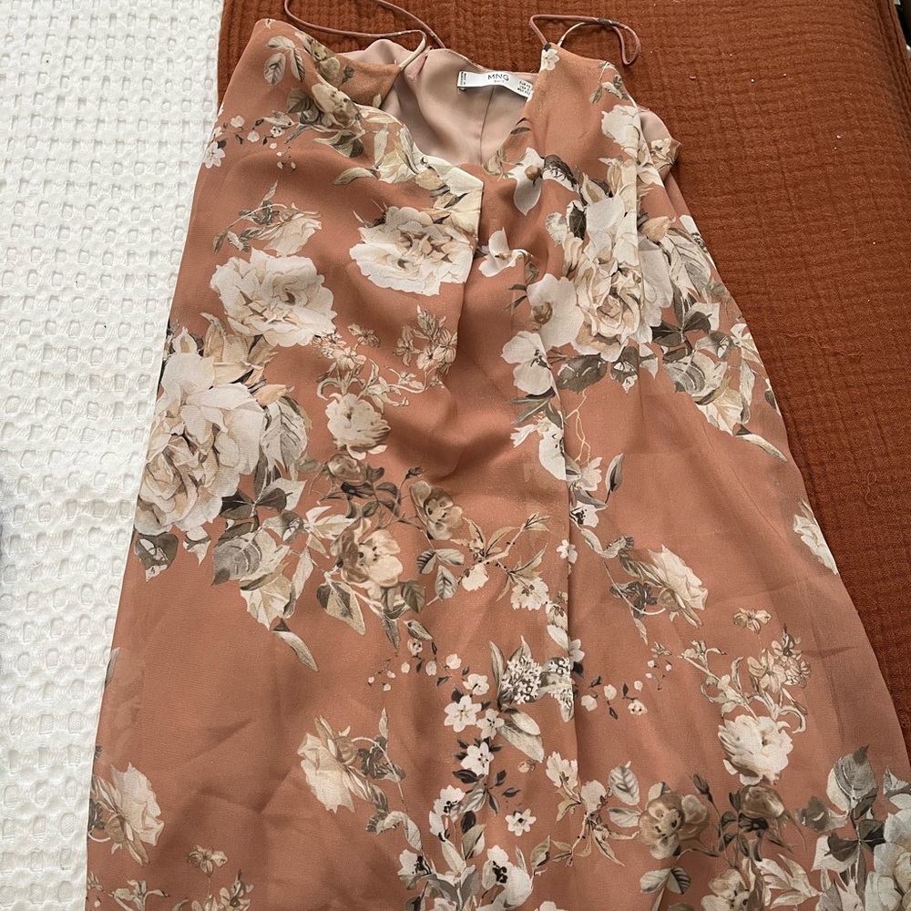 Floral strappy shimmery fabric dress